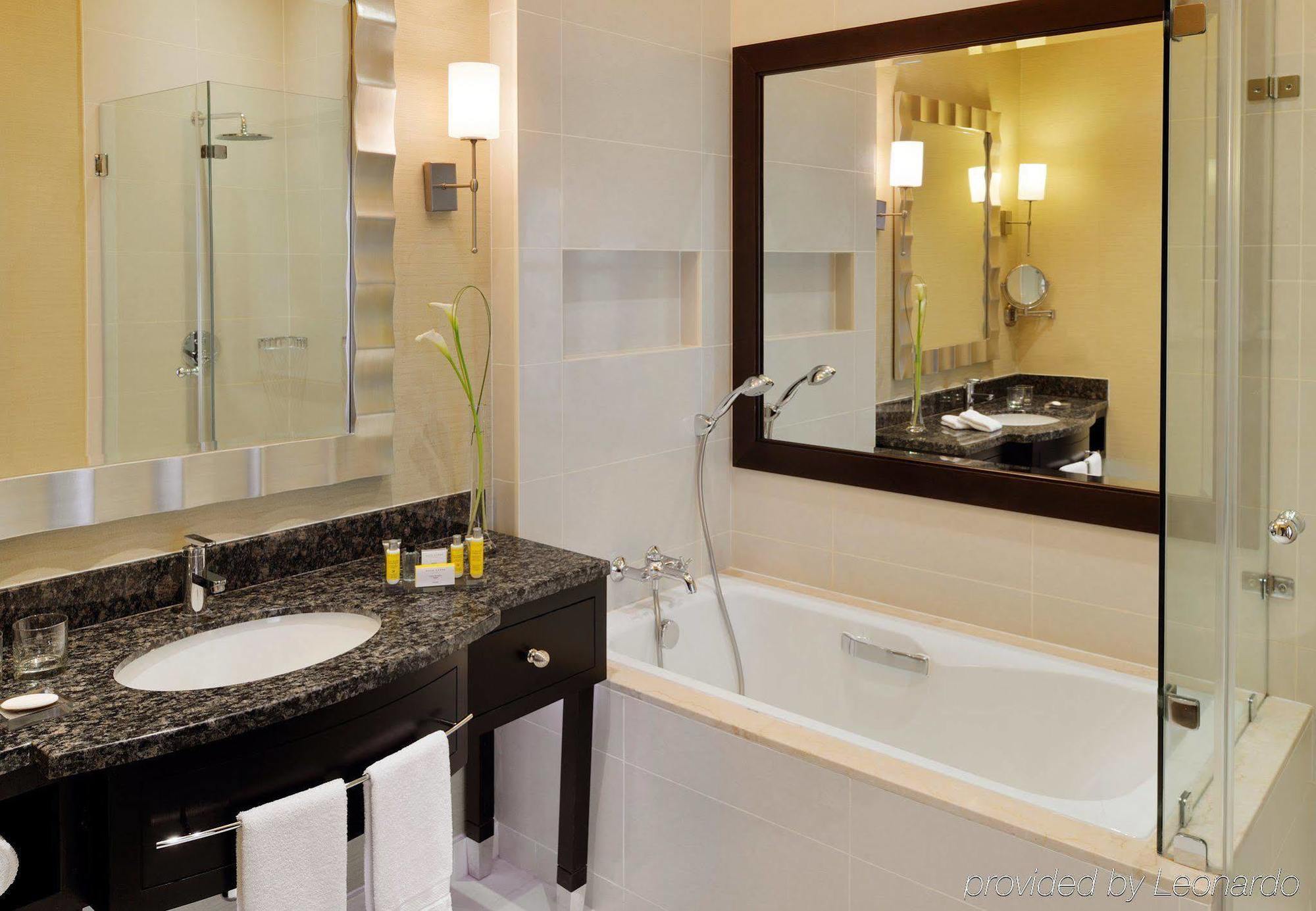 Marriott Executive Apartments Doha City Center Exterior photo